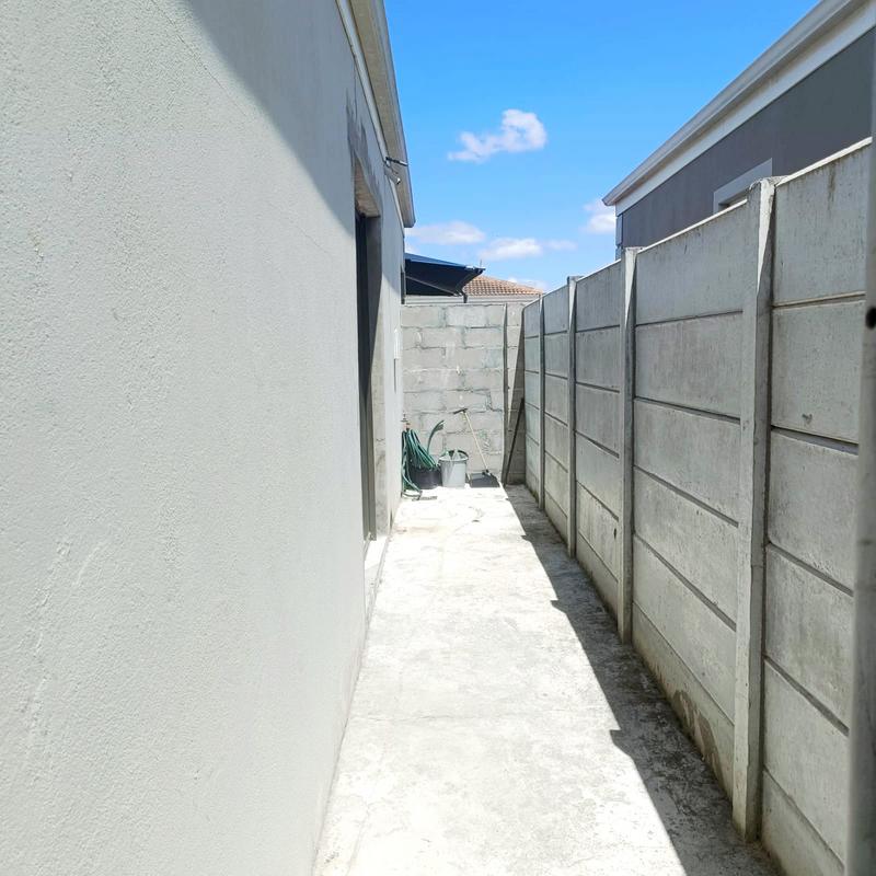 3 Bedroom Property for Sale in Strandfontein Western Cape